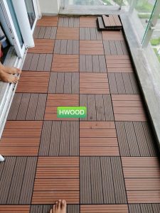 Sàn vỉ nhựa ngoài trời HW300V300 lót hành lang